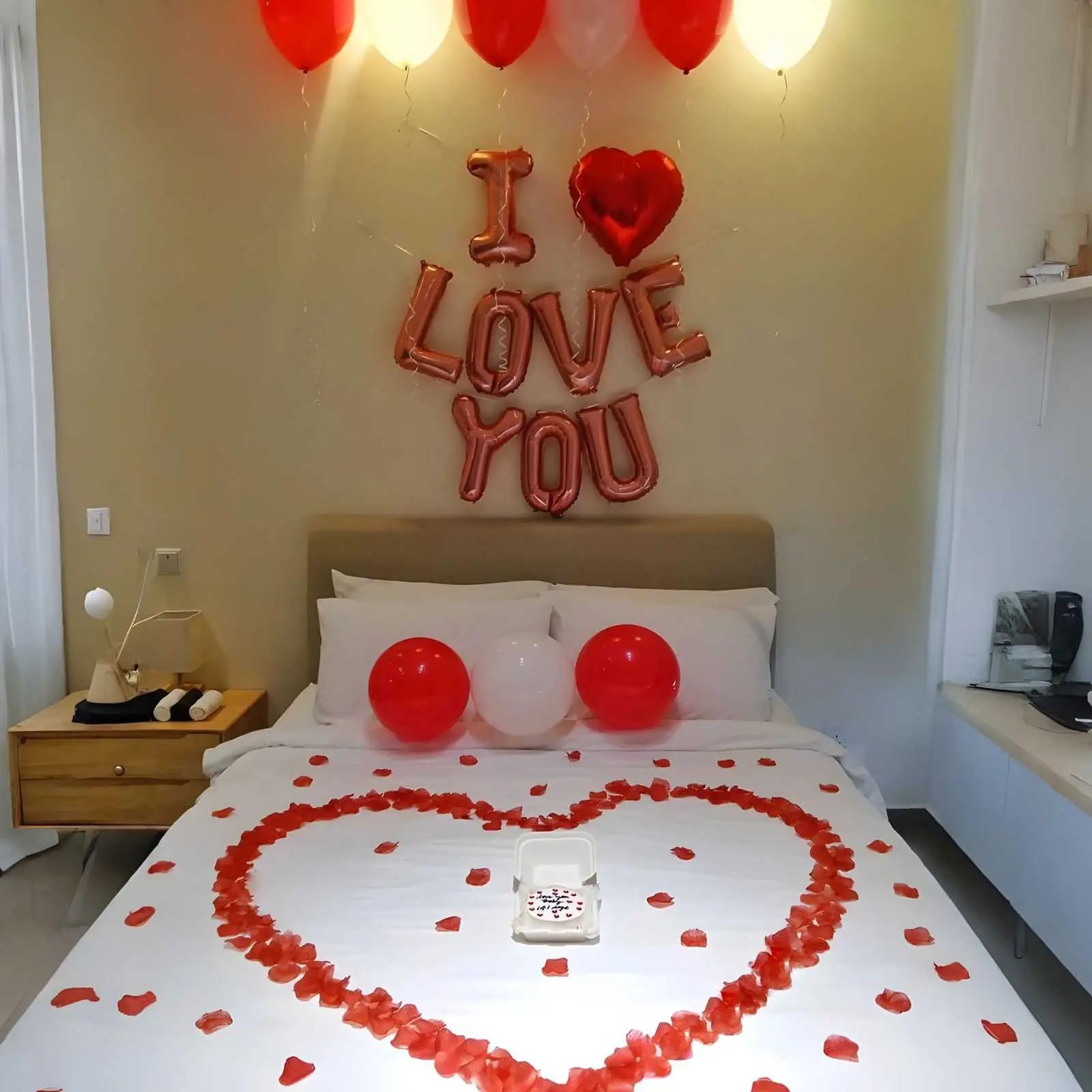 Heartful Room Surprise