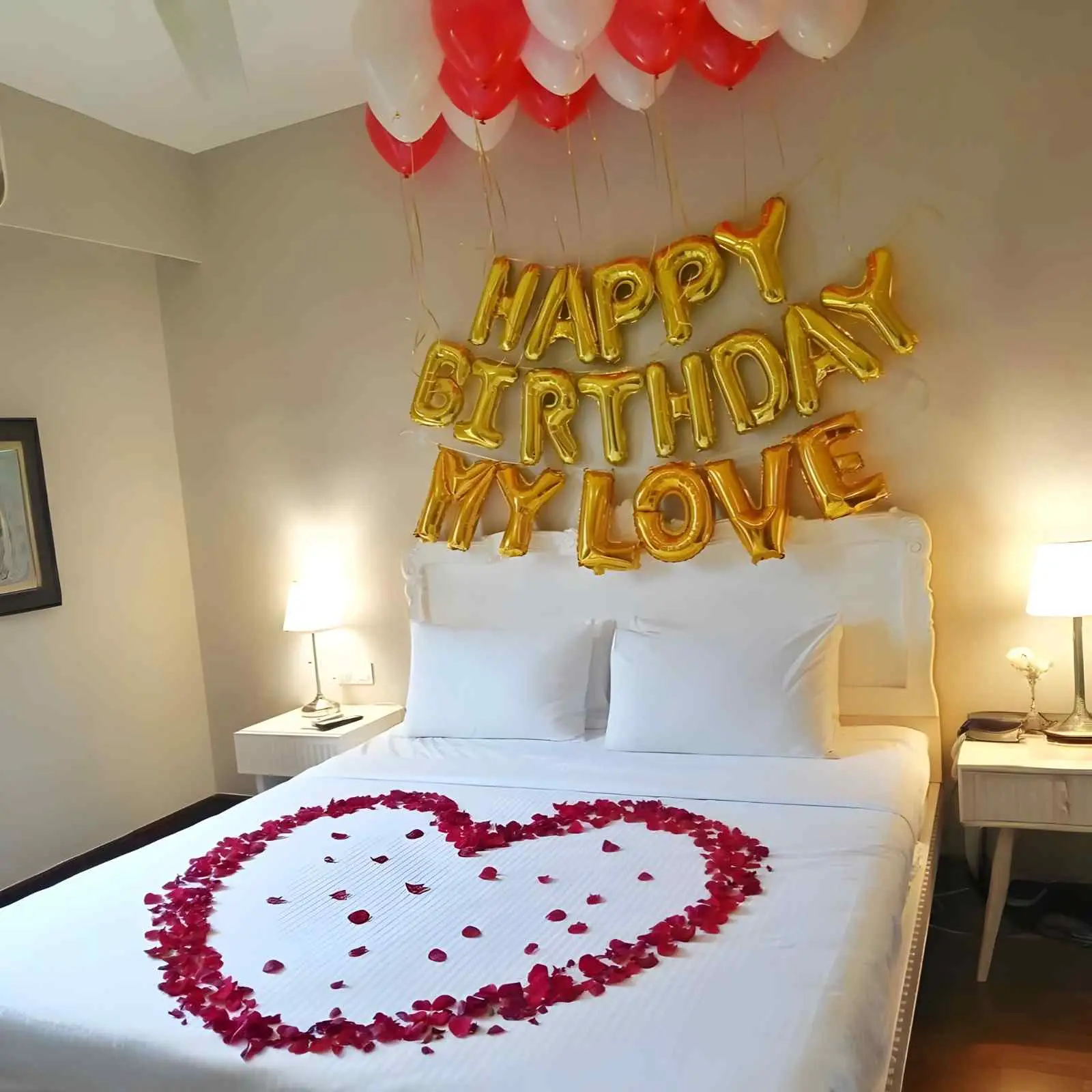 Romantic Surprise Room 