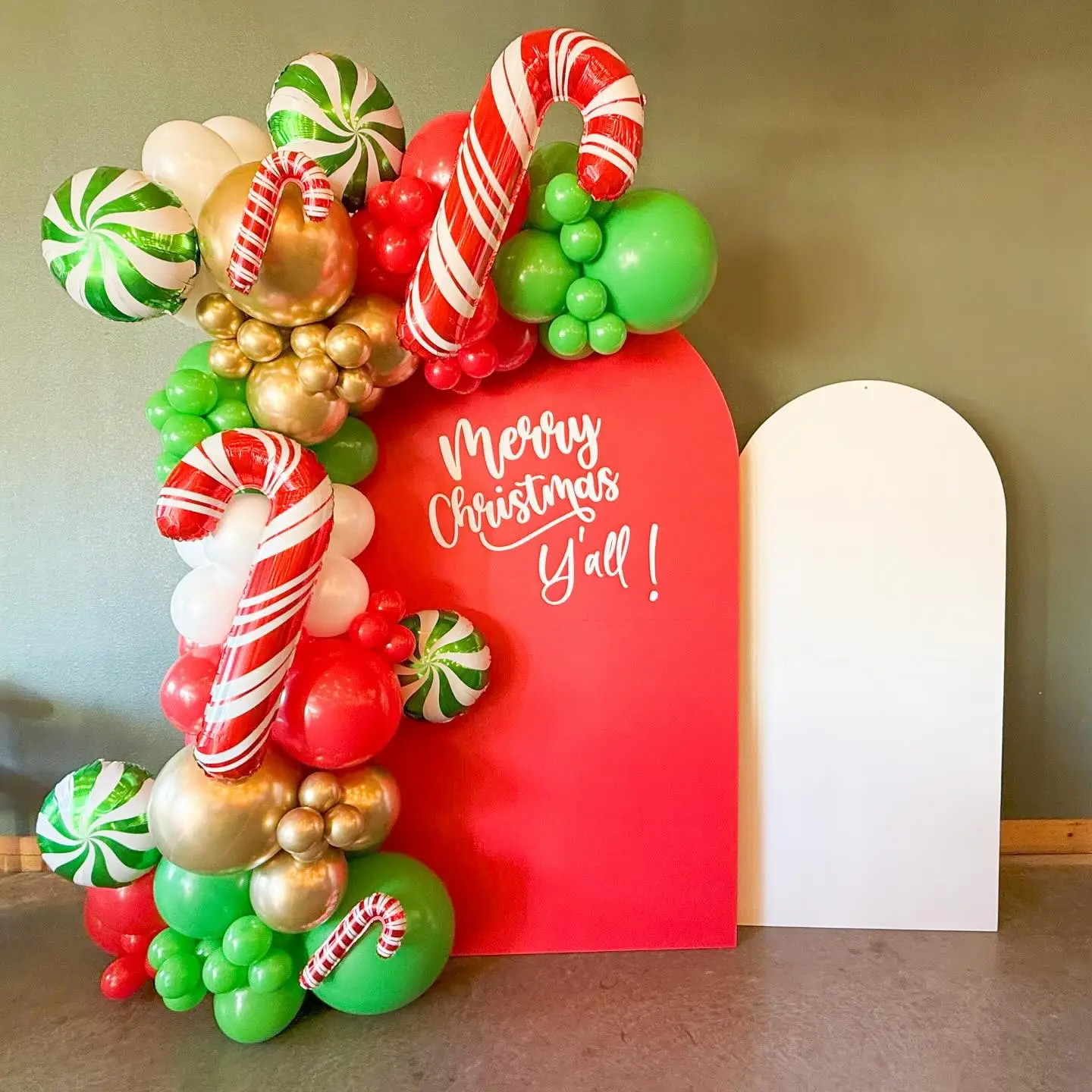 Christmas Balloon Decor at Home