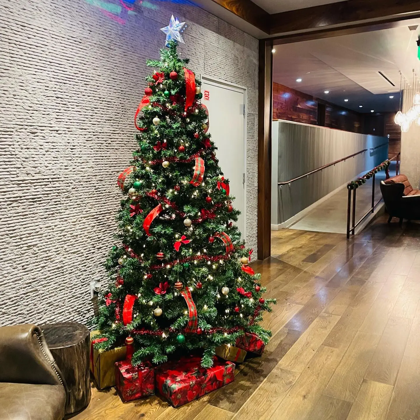 Christmas Theme Office Decoration