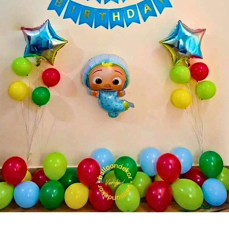 Balloon decoration setup — photo 3