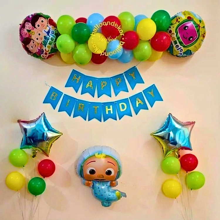 Balloon decoration setup — photo 2